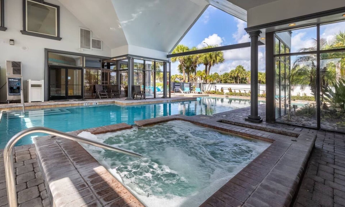Kissimmee Hotel | You Found it! Kissimmee Getaway! Free Parking, Playground, Onsite Tennis Court