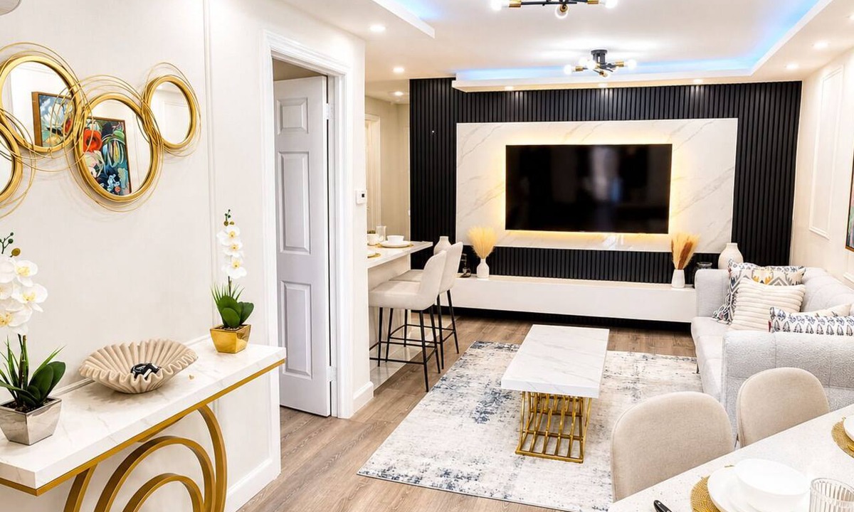 Queens Apartment | Your NYC Gateway Luxury 3BR Near JFK, LIRR & Restaurants