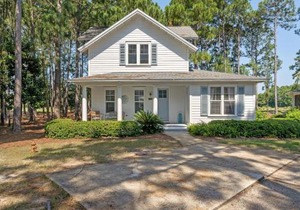 1369 Laurel Grove - The Crows Nest