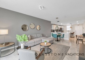 2bd/2ba condo close to Disney, Storey Lake
