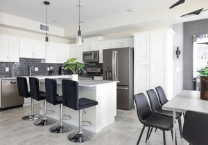 2bd/2ba condo close to Disney, Storey Lake