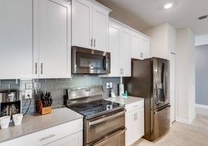 4321 QS - Magical Haven Townhome w/Pool