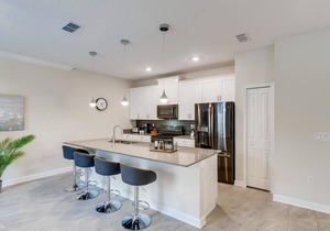 4321 QS - Magical Haven Townhome w/Pool