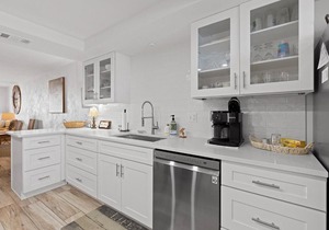 505 - Top Floor Ocean View 2/2