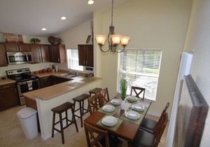 Beautiful Pool Home with Spa minutes from Disney!
