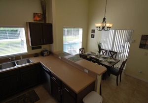 Beautiful Pool Home with Spa minutes from Disney!
