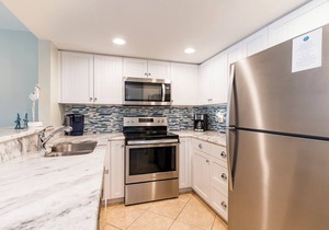 Enjoy coastal living in this spacious 2/2 Bayside condo in Sarasota.