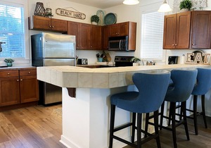 Flash Deal: Crazy Last Minute Deals, Dog Friendly Beautiful Beach Cottage