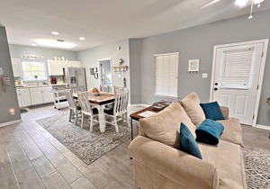 🏖️ FRESH REMODEL! Come & Enjoy🌊 🎣 The fish are biting🎣