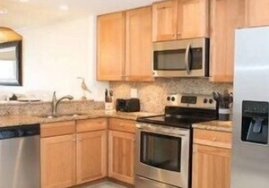 Gorgeous Updated Unit in New Smyrna Beach on the No Drive Beach