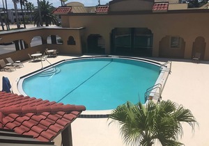 Historic Downtown St Augustine Gem! 3 Great Units, Free Parking, Pool Access
