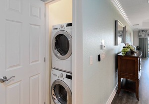 Luxury Reunion Resort golf course view 3-bedroom vacation condo with private patio balcony