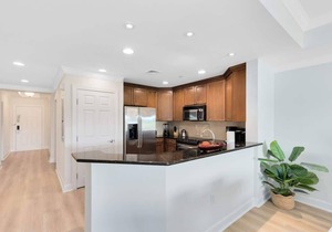 Outstanding condo with sensational views on golf r