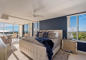 PELICAN BAY-STUNNING VIEWS PRIVATE BEACH AVAIL DEC 2021