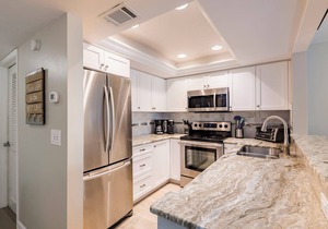 Relax in this 2-bedroom, 2-bath Bayside T Model condo in Sarasota.