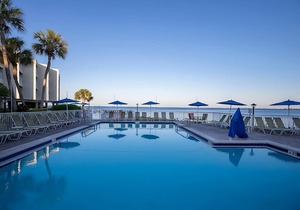 Relaxing Waterfront Condo Near Downtown Tampa and Tampa International Airport