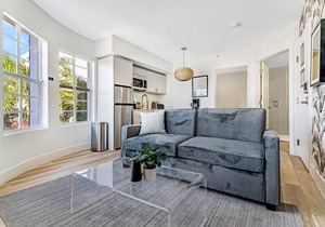 Sextant The Carmela One Block From Beach 1 Bed 1 Bath