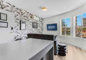 Sextant | The Carmela | One Block From Beach | 1 Bed 1 Bath