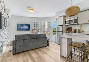Sextant | The Carmela | One Block From Beach | 1 Bed 1 Bath