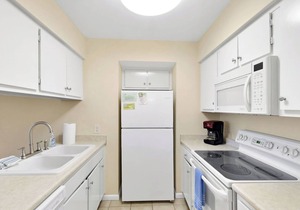 Shipwatch #304 - 2 bed/2 bath St. Simons Island