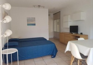 Studio clim. proche plage, commerces & gare avec WiFi, parking en option - FR-1-466A-15 in Saint-Raphaël