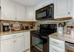 Vista: Screened Patio, Close to Beach