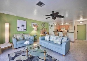 Waterfront Matlacha Condo w/Patio + Pool Access!