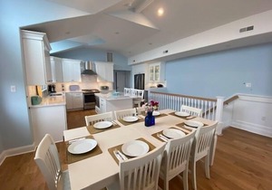 Well-appointed Townhouse that is a 5 Bedrooms with Bonus Room, Elevator and 4.5 Bathrooms in the Southend of Sea Isle
