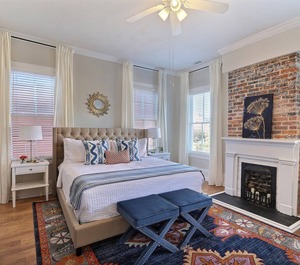Gallery Stays Parkside 