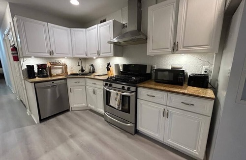 McGinley Square House | 02 Flat Luxury Apartments - 8BR- 10 queen beds/4 Baths-20 guests