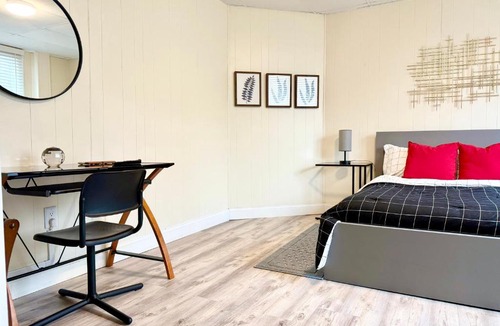 Getty Square House | 1-A Diamond in Yonkers, NY