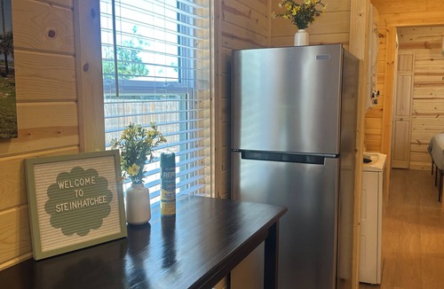 Steinhatchee Cabin | 1 bedroom cabin near boat ramp, restaurants, marinas in Steinhatchee