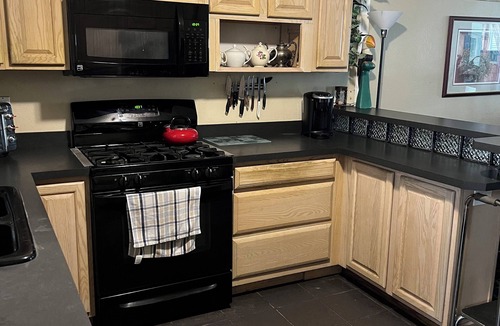 Clearwater House | 1 bedroom house; central air; dog friendly; great location