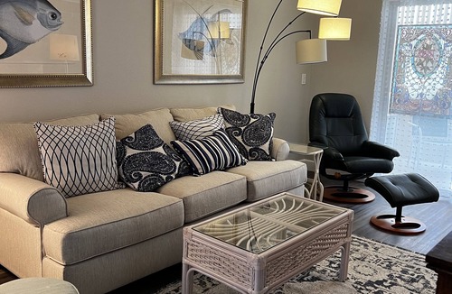 Bradenton Condo | 1 Bedroom Private Bath