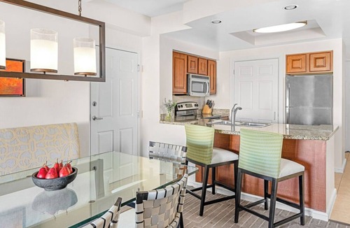 Williamsburg Resort | 1 Bedroom Villa Close to ALL Main Attractions in the Central Florida Area