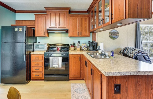 Old Town Cottage | < 1 Mi From Suwannee River, Hideaway w/Lanai