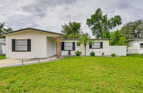 Terrace Park House | 1 Mi to Busch Gardens: Modern Home w/Private Yard
