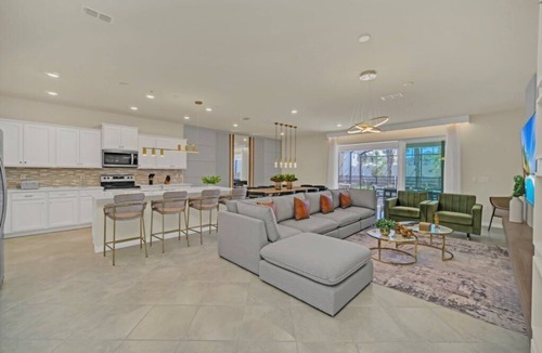 Four Corners Villa | 10 BED | 8 BATH Villa GamesRoom & POOL 16271Saint