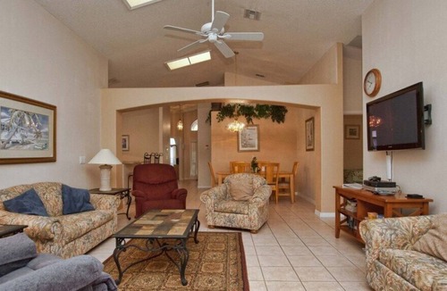 Windsor Palms House | 10 MIN. FROM DISNEY, LARGE PRIVATE POOL, BBQ GRILL, FREE WIFI, COMMUNITY TENNIS