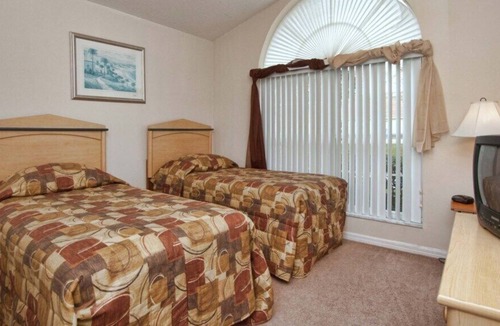 Windsor Palms House | 10 MIN. FROM DISNEY, LARGE PRIVATE POOL, BBQ GRILL, FREE WIFI, COMMUNITY TENNIS