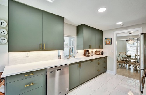 Southgate House | 10 Minutes to Siesta Key Beach! 3-bedroom renovated pool house close to it all