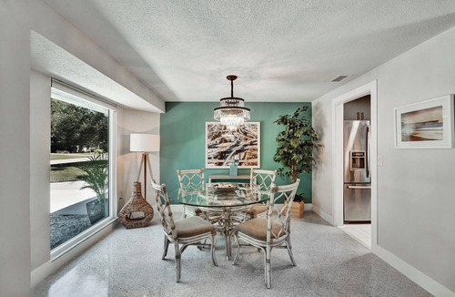 Southgate House | 10 Minutes to Siesta Key Beach! 3-bedroom renovated pool house close to it all