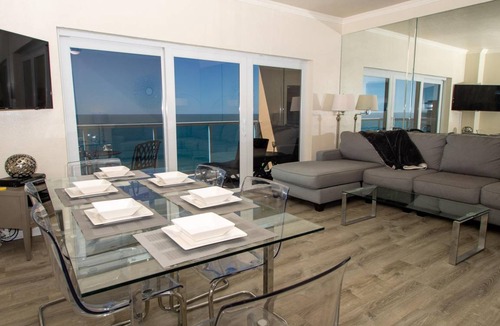Clearwater Beach Apartment | 102 m² Apartment ∙ 2 bedrooms ∙ 8 guests