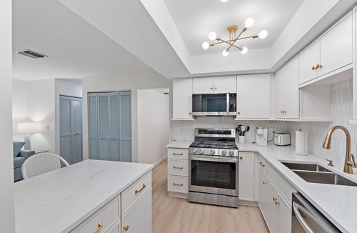 Wellington House | 11830 Brier Patch Court