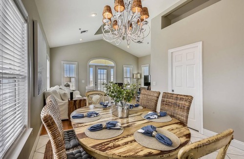 Lullwater Beach House | 127 m² House ∙ 3 bedrooms ∙ 6 guests