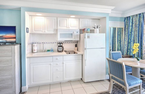 Ortona Park Condo | 12th Floor Ocean View | Private Balcony | Pool
