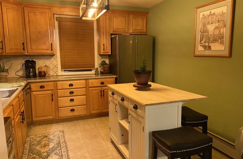 Beaverdam Lake-Salisbury Mills Cottage | 13 miles from West Point Entire Cottage on 1.5 acres 3BR 2BAn
