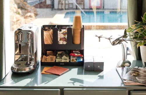 Bay Esplanade Apartment | 139 · ☀Pool✔ Kitchen✔ Beach✔ Self Checkin✔ Free Parking✔
