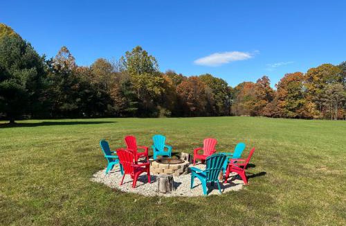 Cairo House | 15 miles to Windham Mountain ! King Bed, Game Room, OutDoor Patio