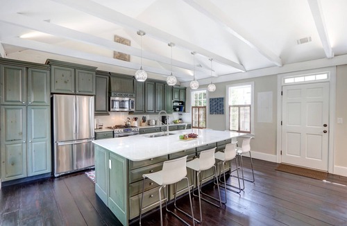 Historic District - North House | 1828 Cottage | Heated Pool in Private Garden | Sleeps 6 | Pets | On-Site Parking